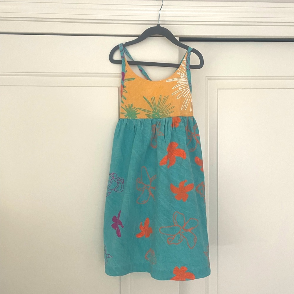 Kealopiko Girl’s Adjustable Pinafore Dress Size 6/7